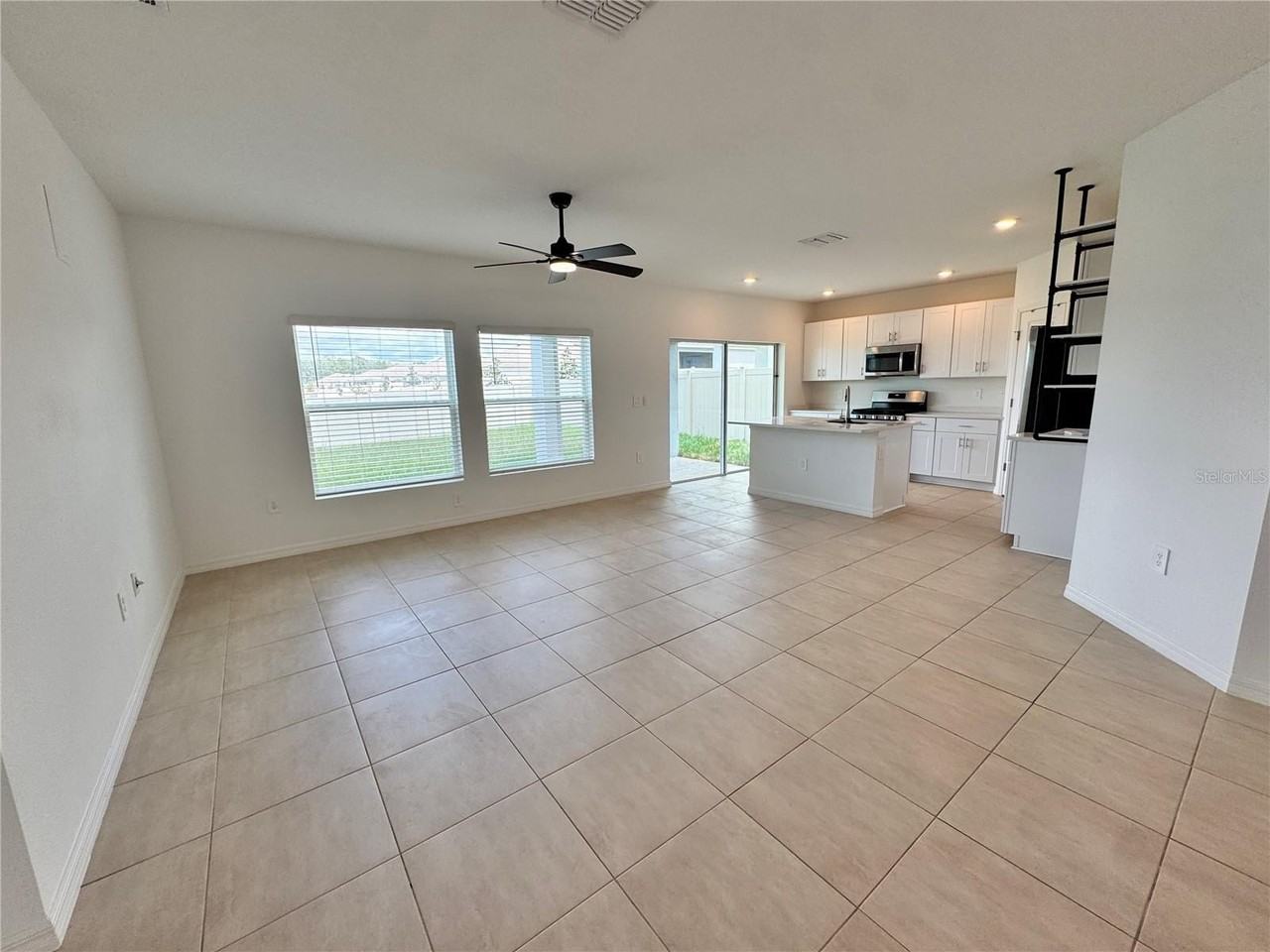 33981 Sky Blossom Cir - Photo 4 of 16