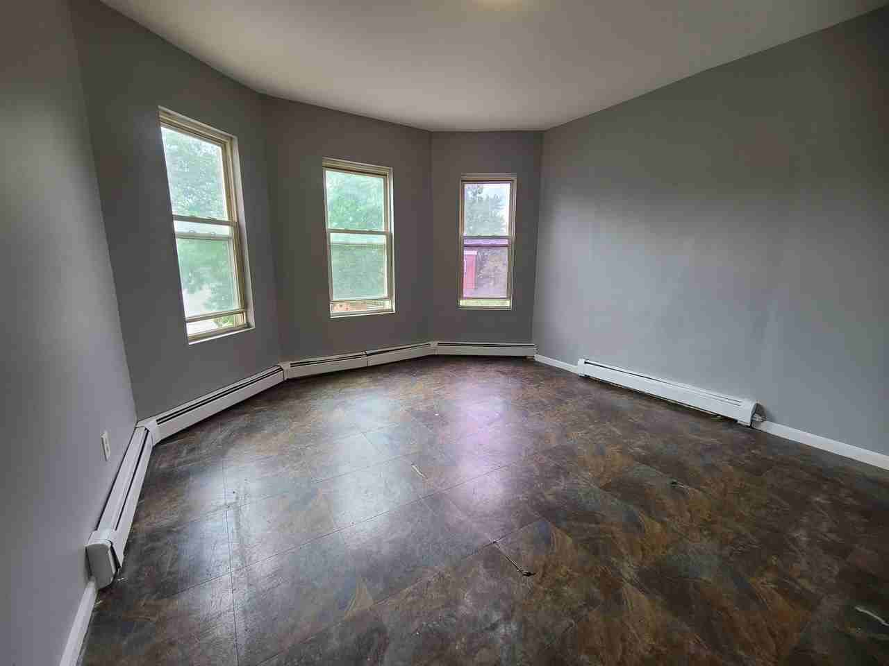 90 Chadwick Avenue - Photo 6 of 9
