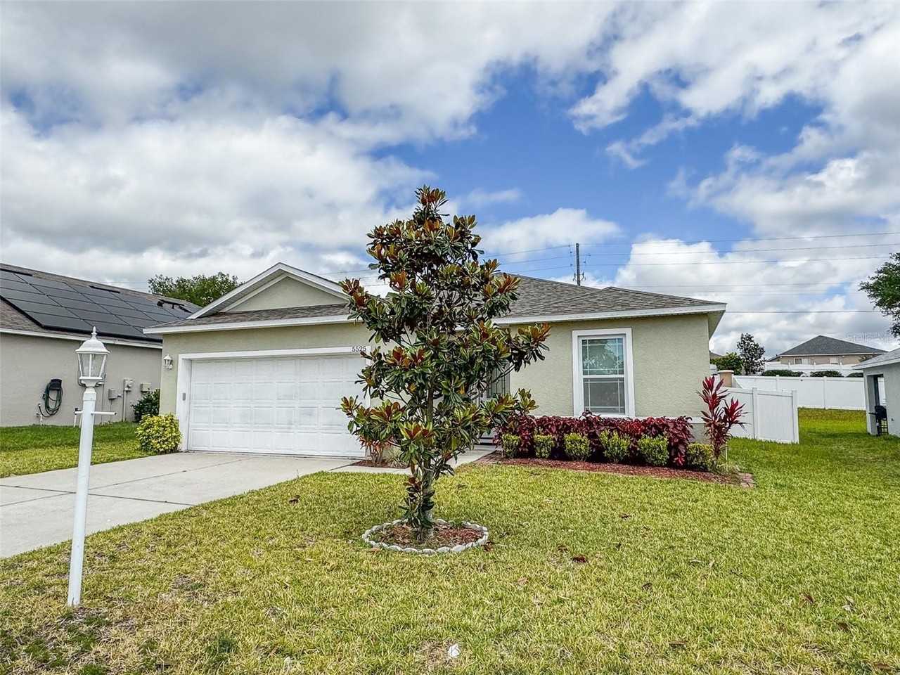 5525 Forest Ridge Dr - Photo 2 of 25