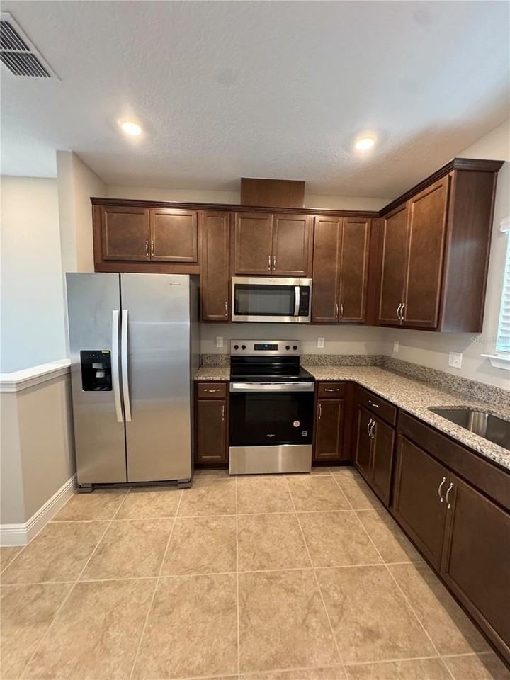 9740 Undset Aly #9740 - Photo 3 of 12