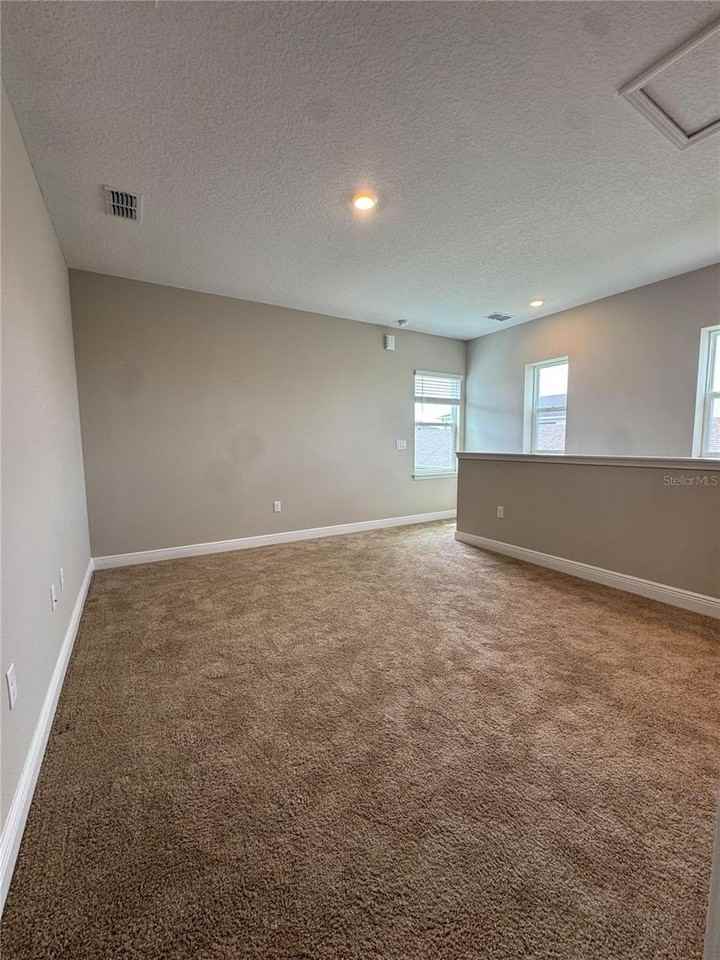9740 Undset Aly #9740 - Photo 7 of 12