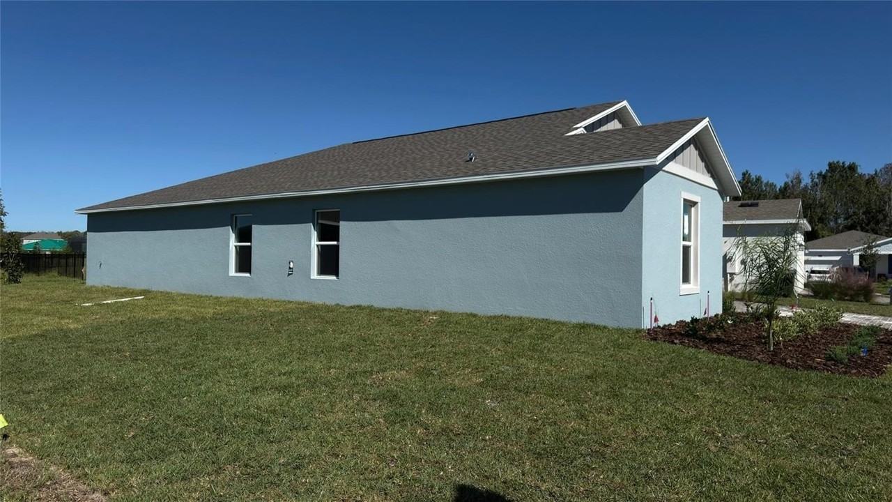 5407 Lewisham Dr - Photo 3 of 35