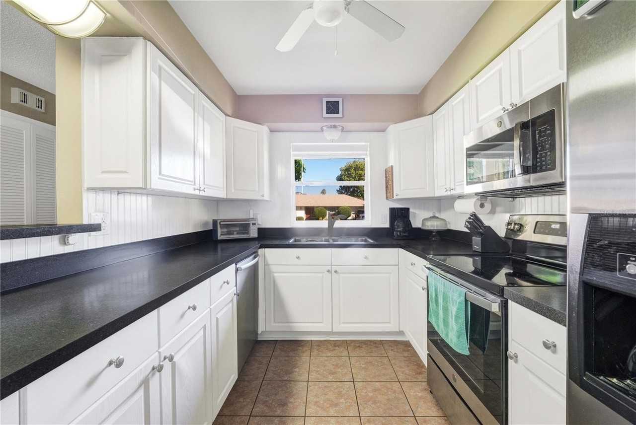 5220 Forzley St - Photo 7 of 29
