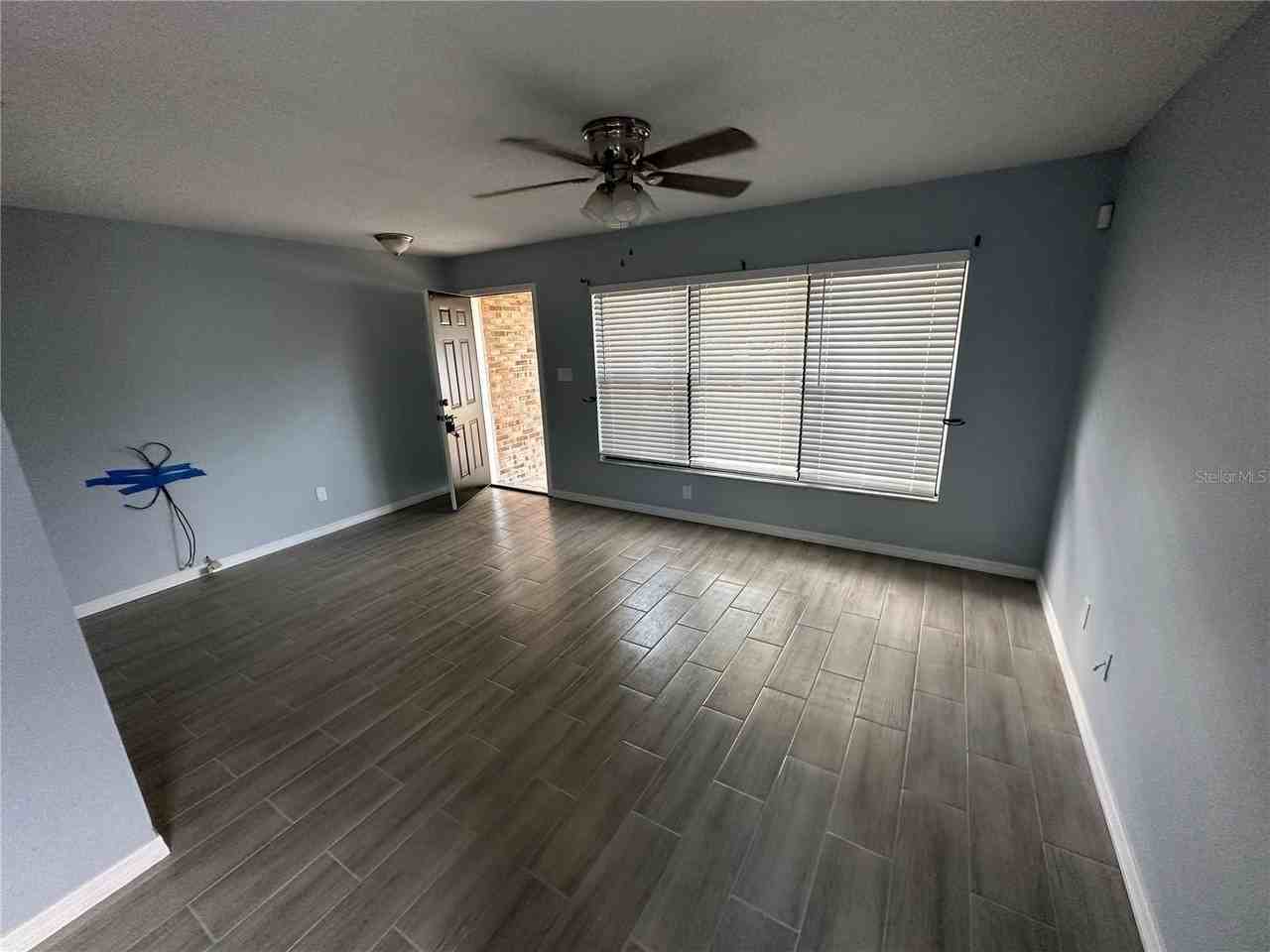 155 Stefanik Rd - Photo 3 of 17