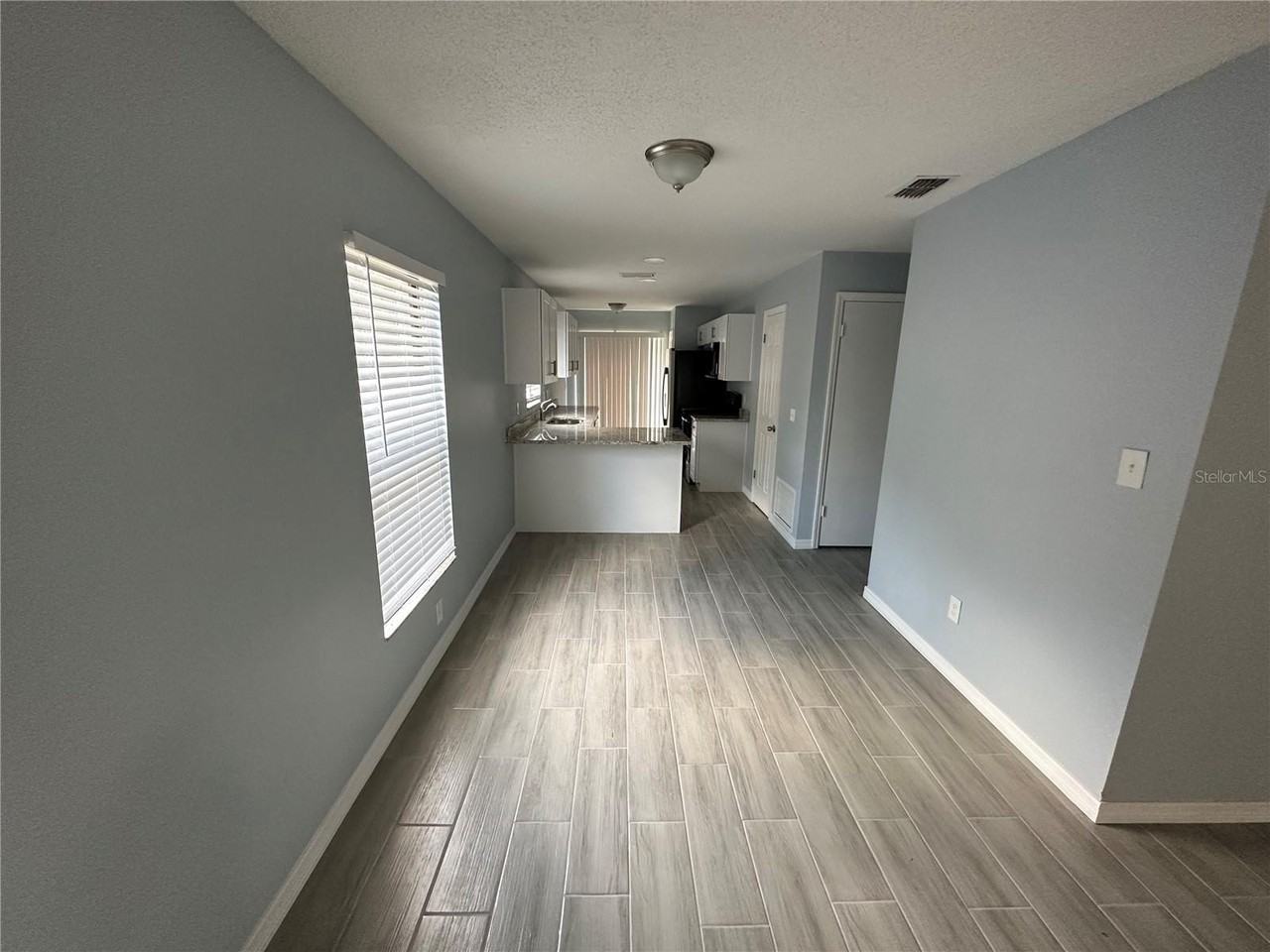 155 Stefanik Rd - Photo 4 of 17