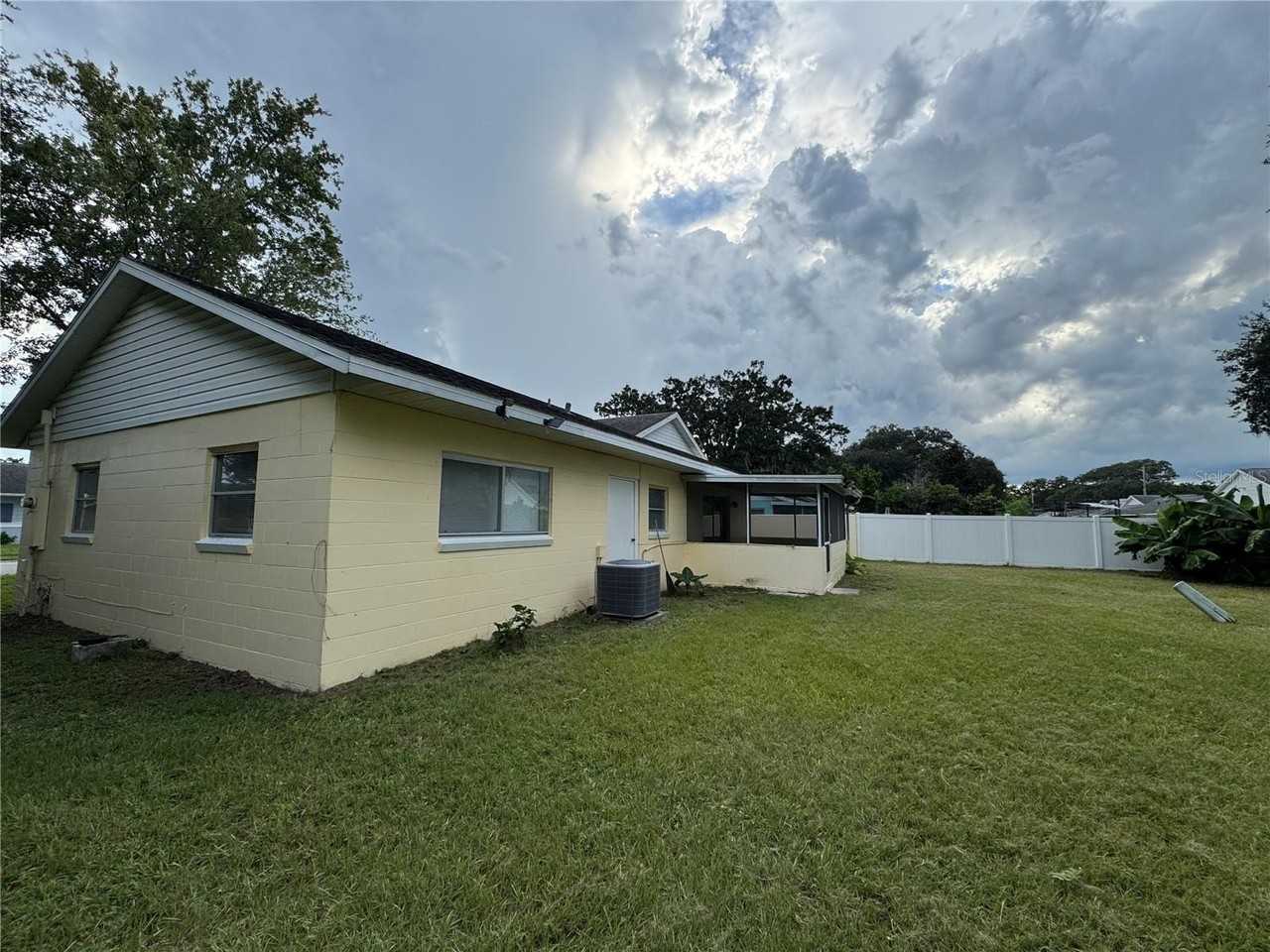 3111 Eleuthera Ln - Photo 2 of 25