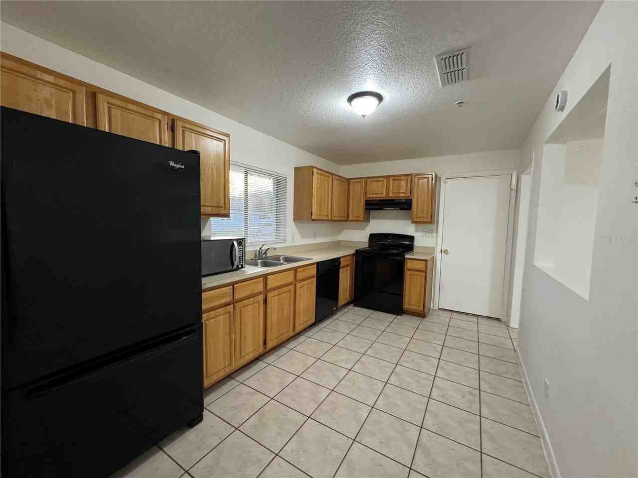 3111 Eleuthera Ln - Photo 4 of 25