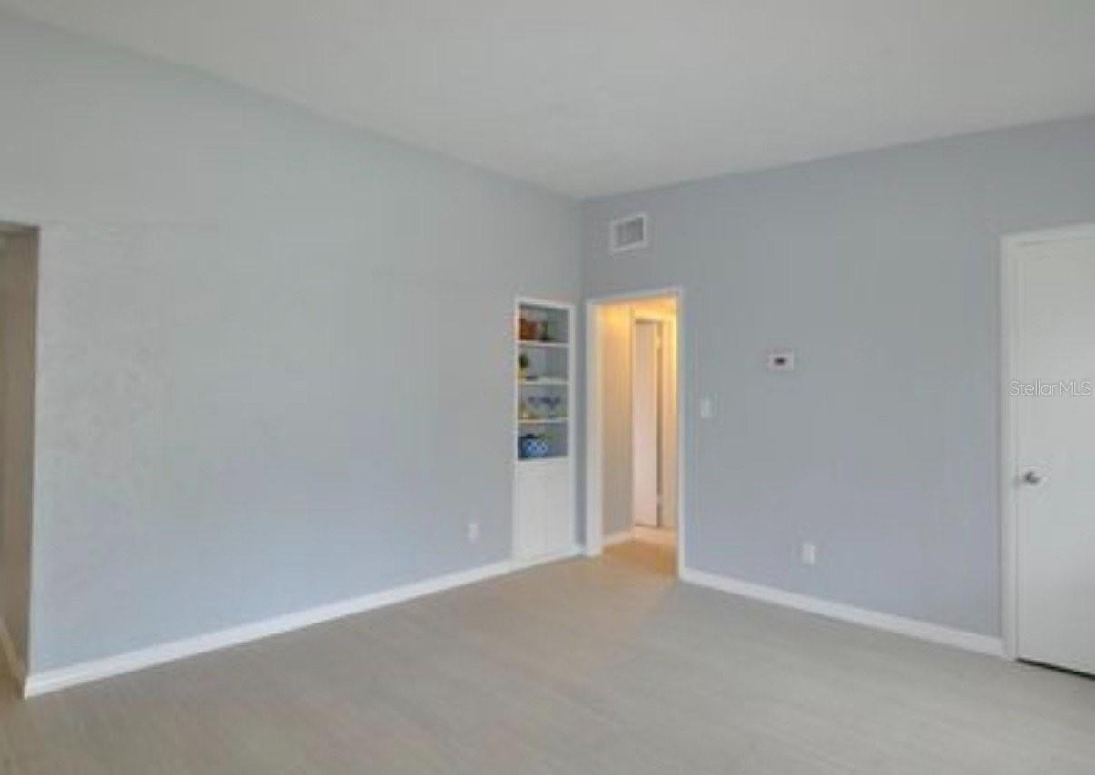 1332 Hillcrest Dr - Photo 3 of 16