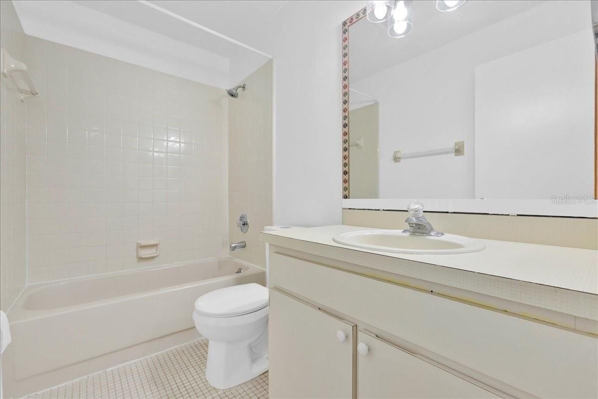 475 Hunter Cir - Photo 5 of 15