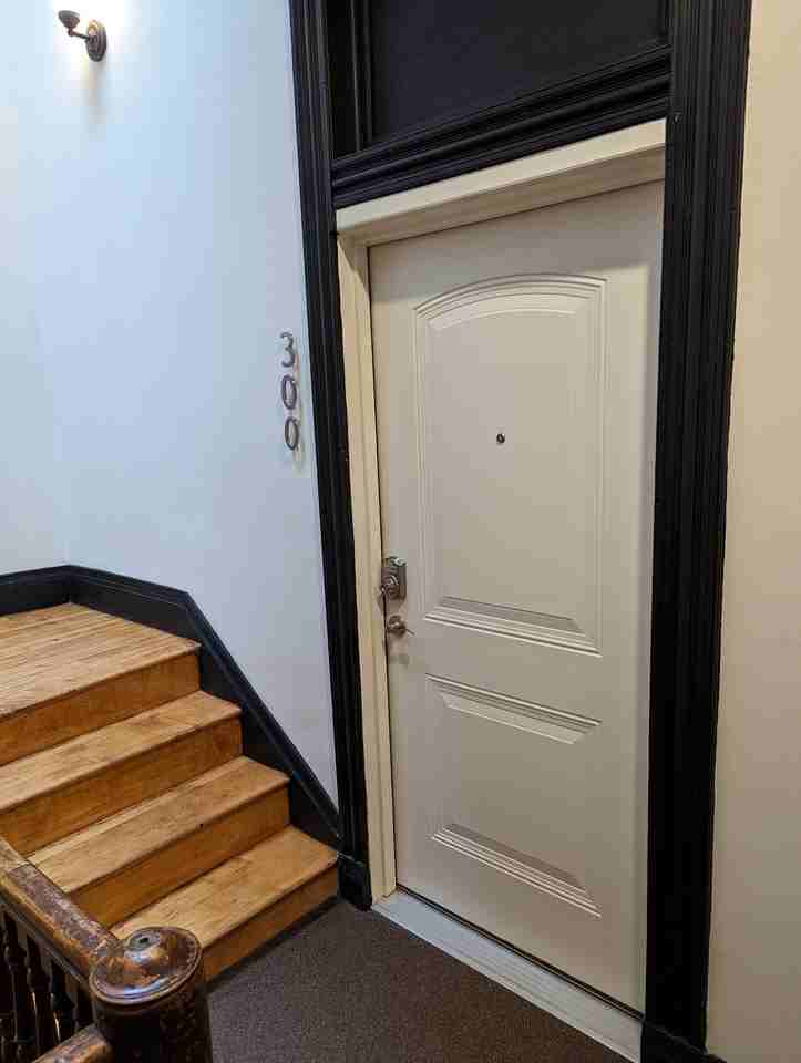 1814 Eutaw Place Apartments - Photo 2 of 36