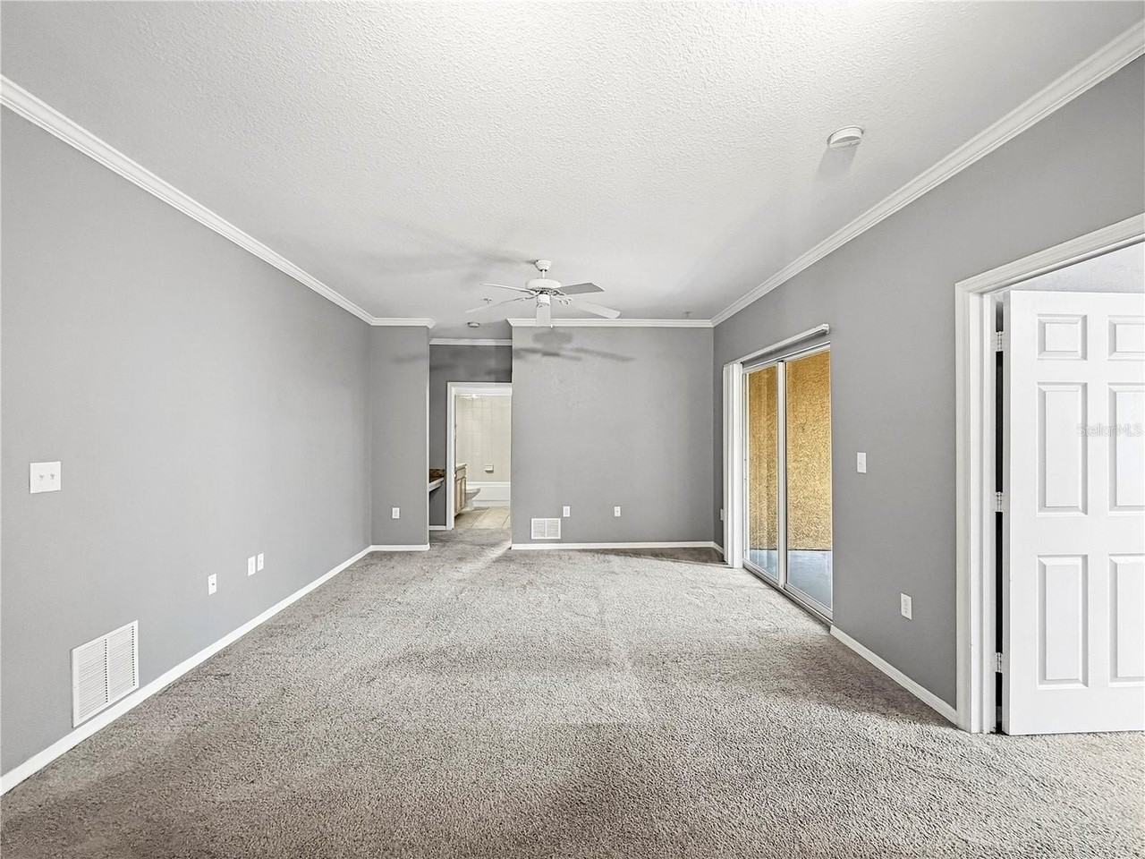10209 Courtney Palms Blvd #203 - Photo 6 of 25