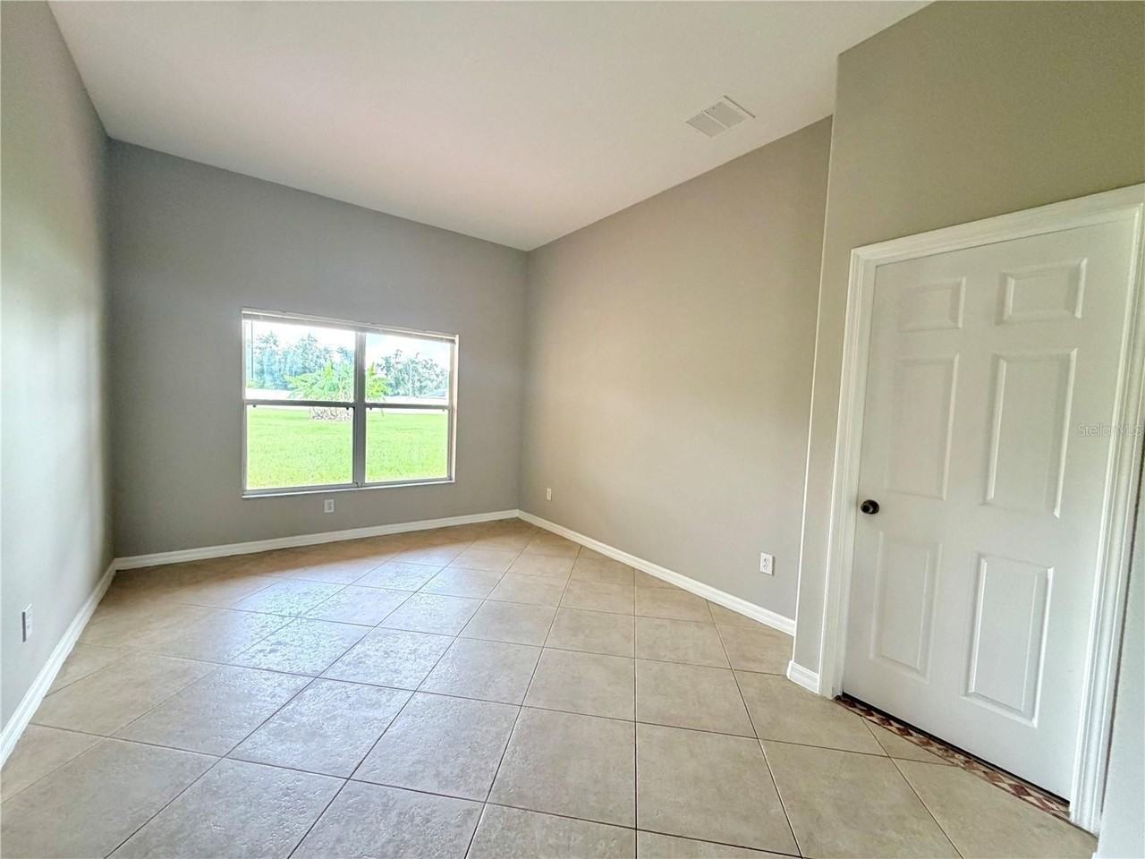10146 Bloomfield Hills Dr - Photo 5 of 17