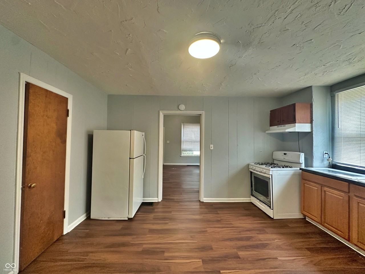 4502 E Washington St Unit 1 - Photo 6 of 12