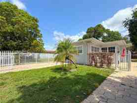 3121 Sw 25th Ter - Photo 1 of 1