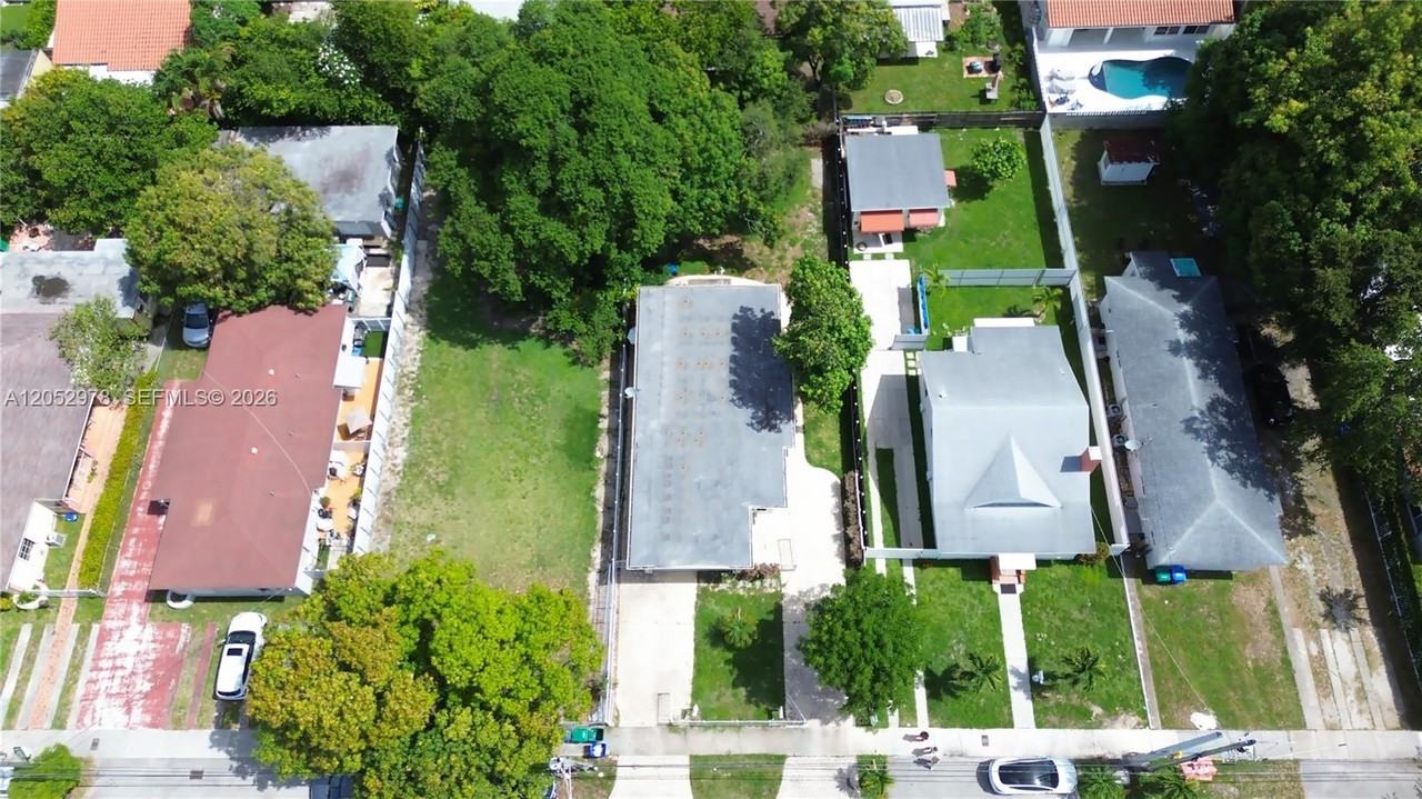 3121 Sw 25th Ter - Photo 4 of 8