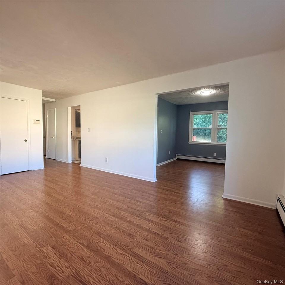 4 Westminster Dr - Photo 5 of 20