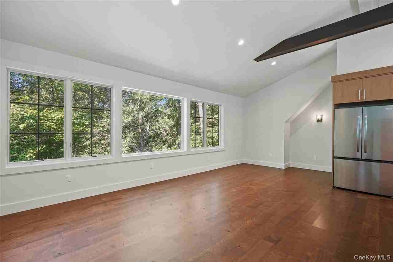 154 Barnegat Rd #A - Photo 4 of 16