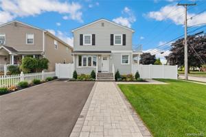 featured image of 3914 Waverly Ave #2