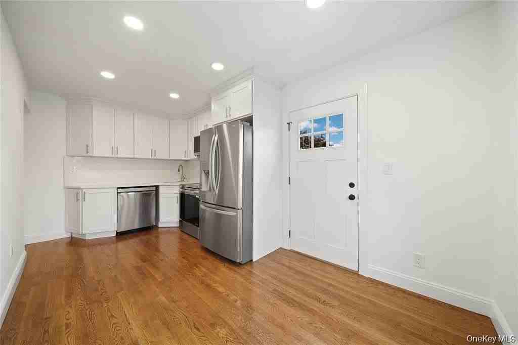 3914 Waverly Ave #2 - Photo 5 of 14