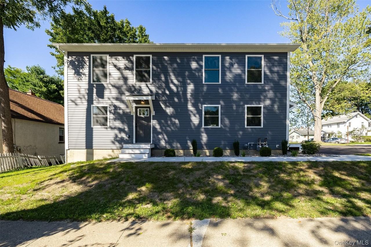 5 Douglas St #A - Photo 2 of 27