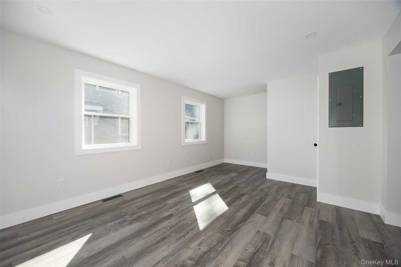 5 Douglas St #A - Photo 5 of 27