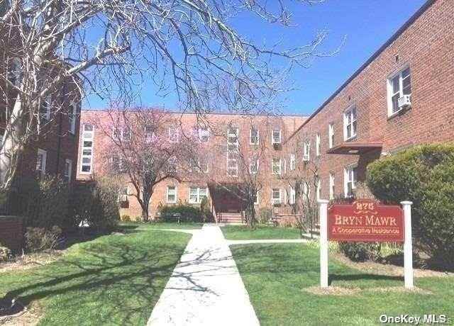 275 Maple Ave #4G