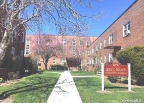 275 Maple Ave #4G - Photo 1 of 1