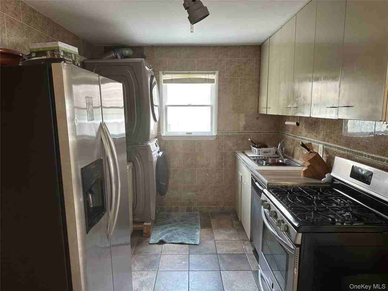 31 Illinois Ave - Photo 7 of 15