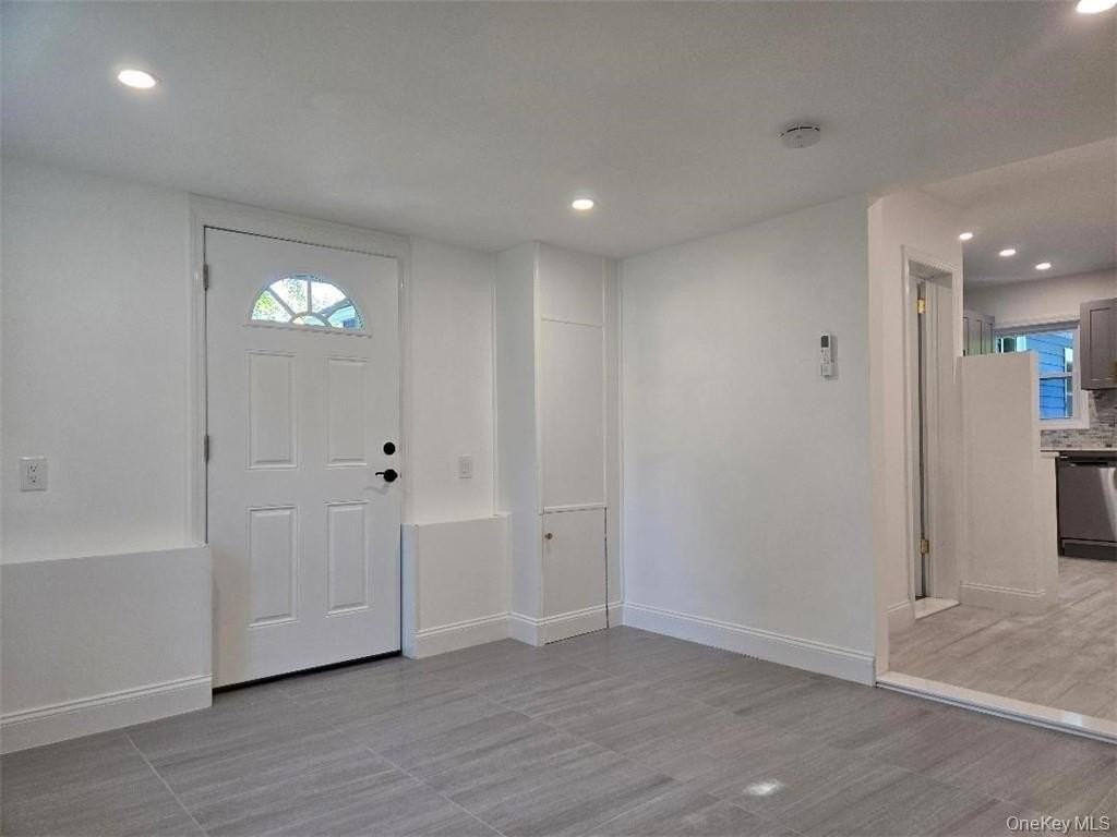 3074 Lexington Ave #2 - Photo 5 of 20