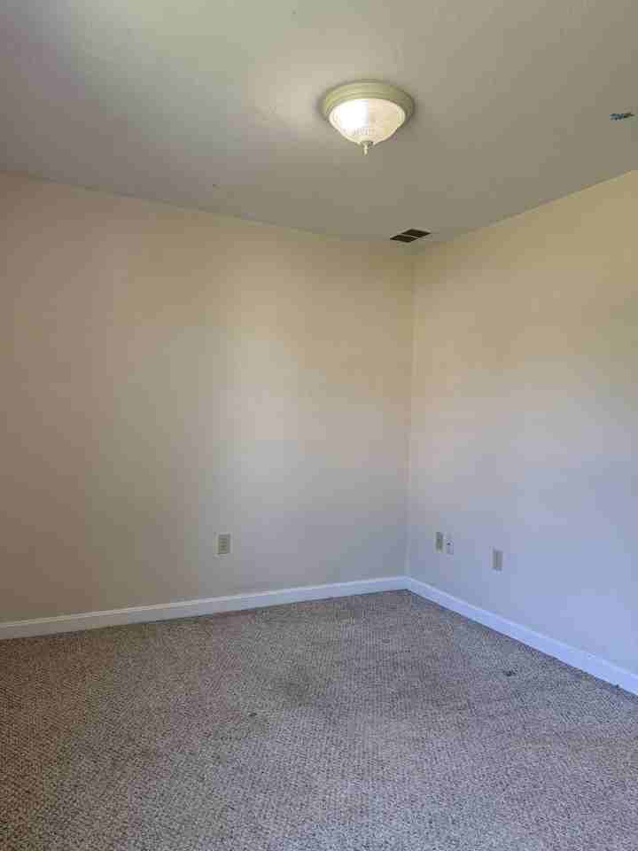 10 Fuller Avenue Attleboro - Photo 6 of 11