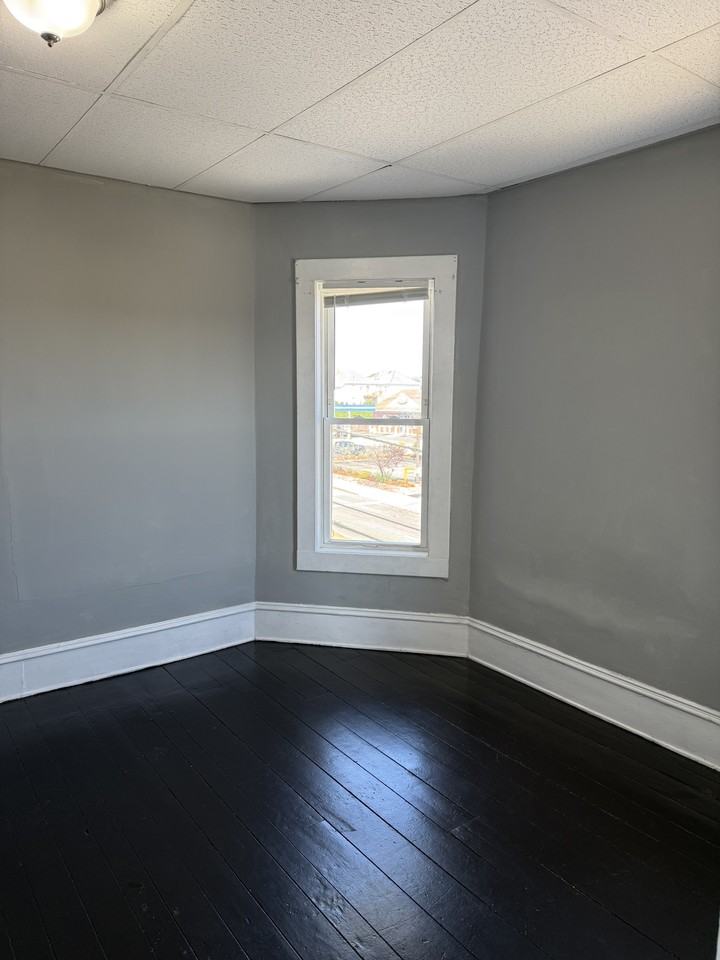 103 Boyden Street / 571 Brayton Avenue - Photo 5 of 8