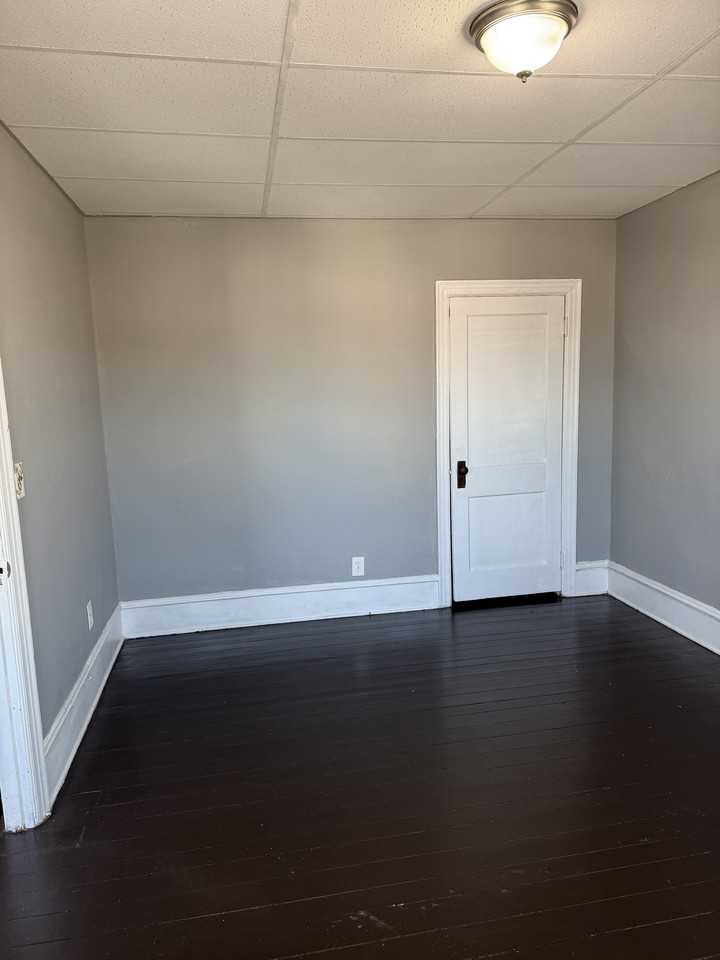 103 Boyden Street / 571 Brayton Avenue - Photo 6 of 8