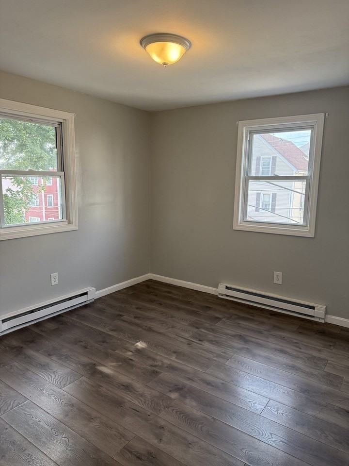 104 Choate St #5 - Photo 3 of 10