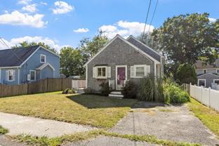 103 Allan St #103 - Photo 1 of 1