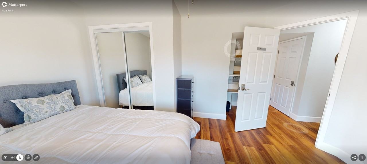 172 Knox Court - Photo 3 of 50