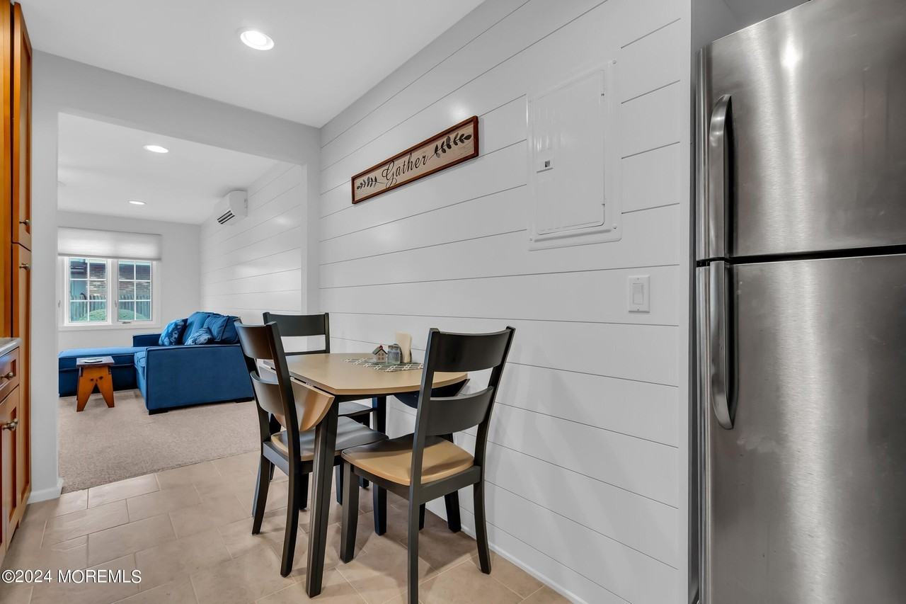1605 Grand Central Ave #2 - Photo 6 of 18