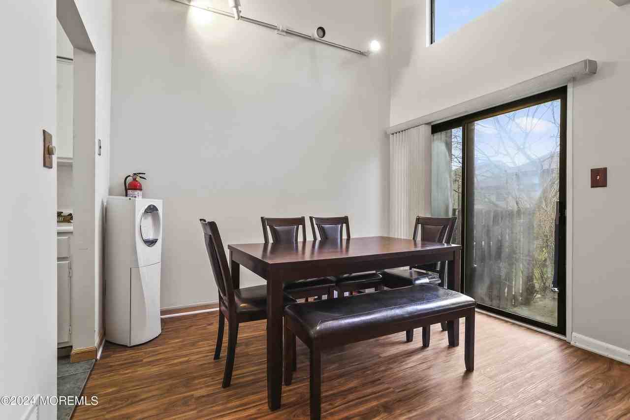 110 Bowne Ct - Photo 7 of 21