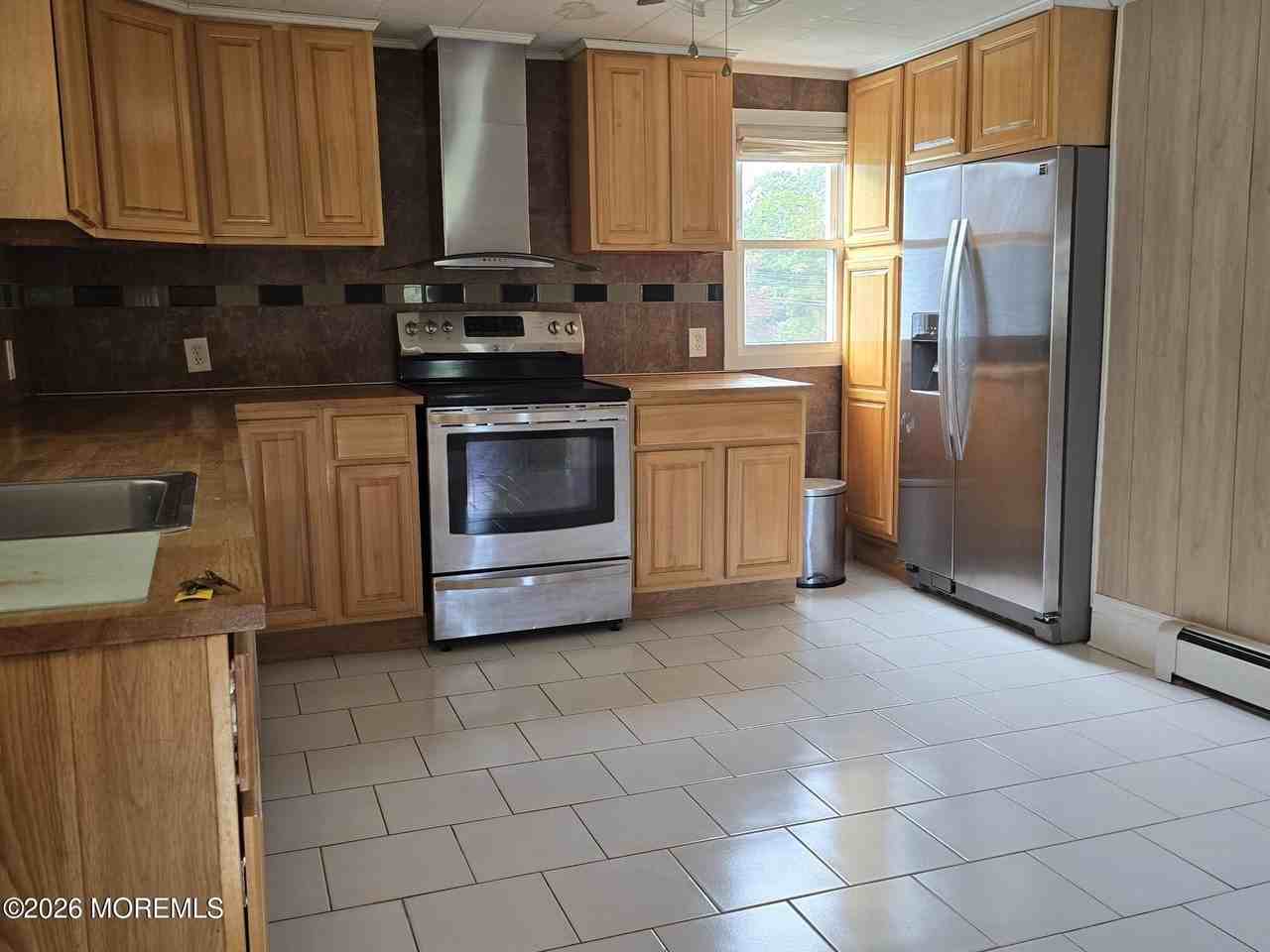 59 Main St #B - Photo 2 of 11