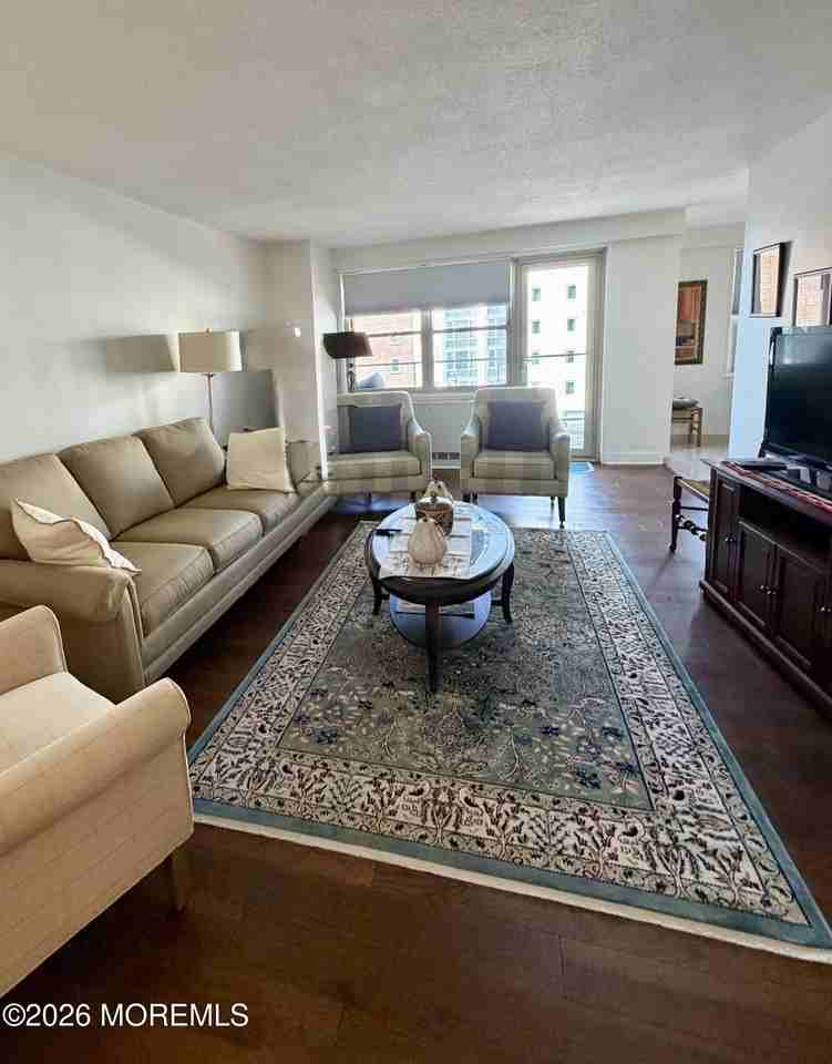 28 Riverside Ave #7K - Photo 2 of 50