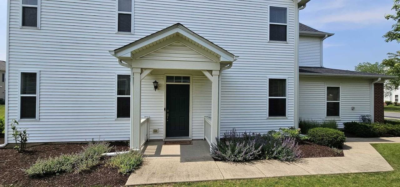 481 Silver Charm Dr #481 - Photo 4 of 28