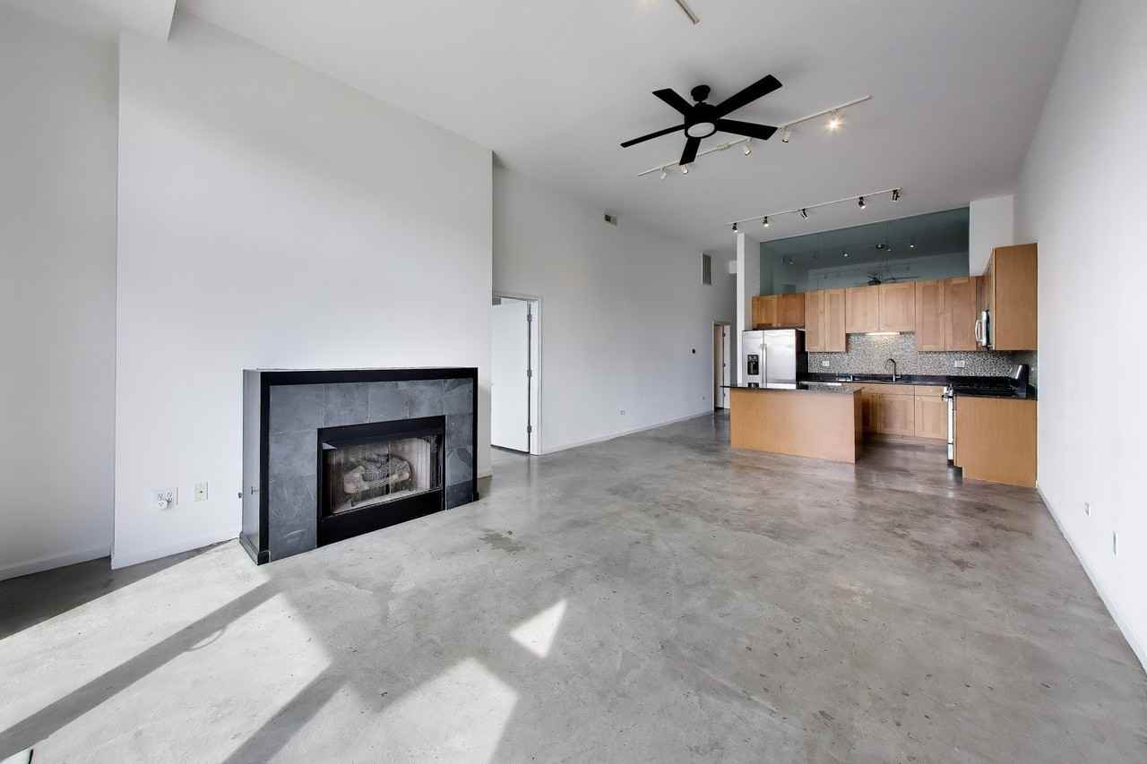 3631 N Halsted St #211 - Photo 6 of 28
