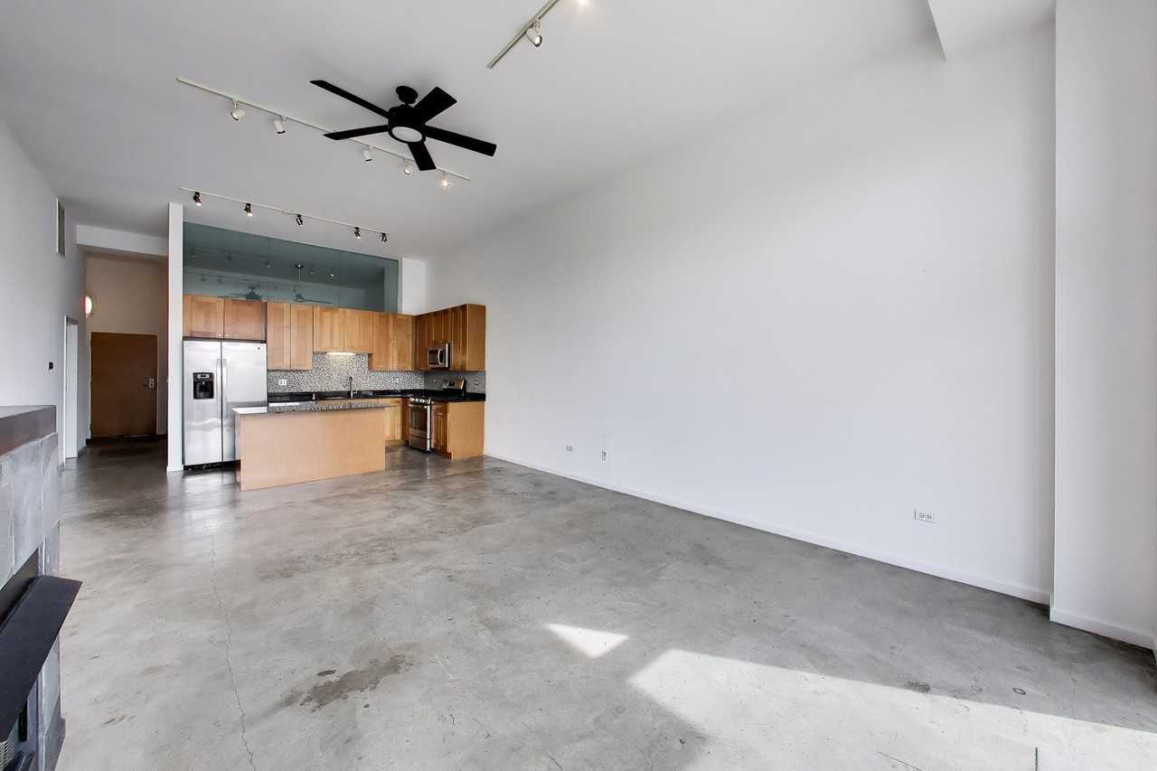 3631 N Halsted St #211 - Photo 7 of 28