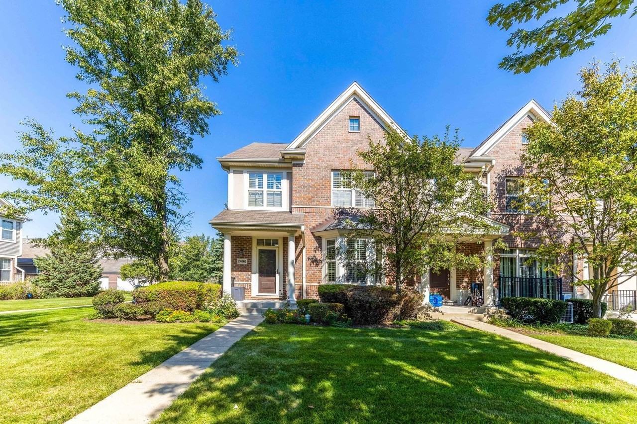 2498 Waterbury Ln