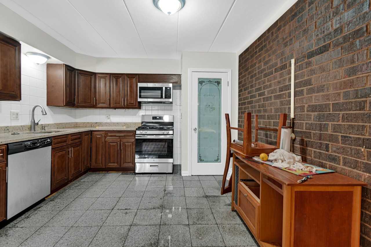228 E Bailey Rd #A - Photo 6 of 23