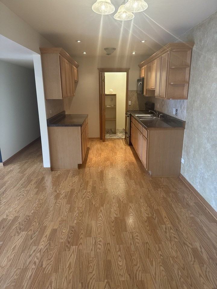 5721 Circle Dr #304 - Photo 6 of 10