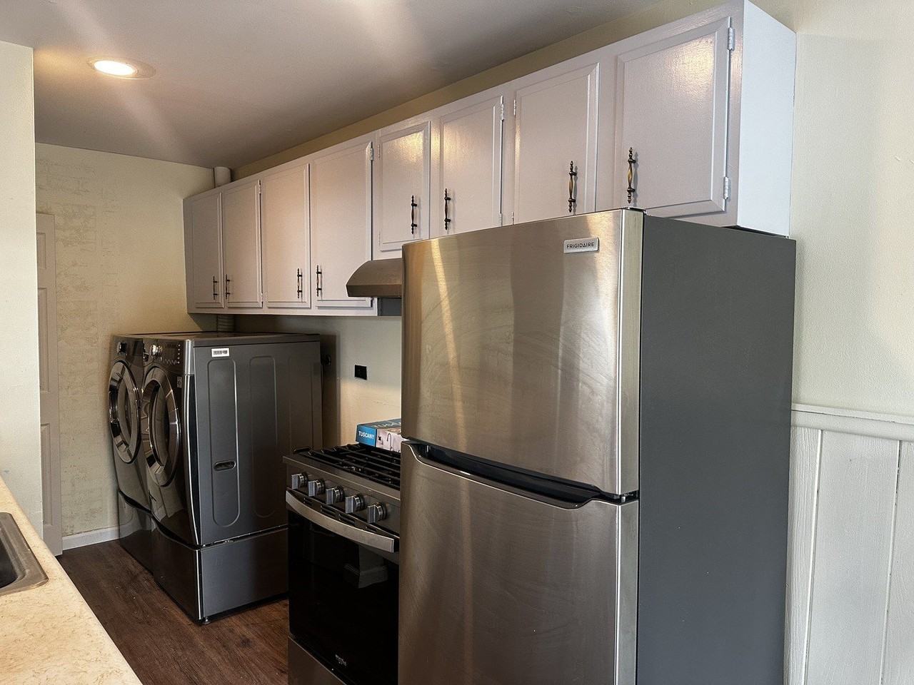 451 James Ct #D - Photo 6 of 9