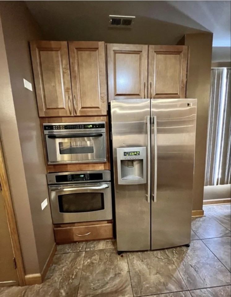 3408 W Monroe St - Photo 3 of 11