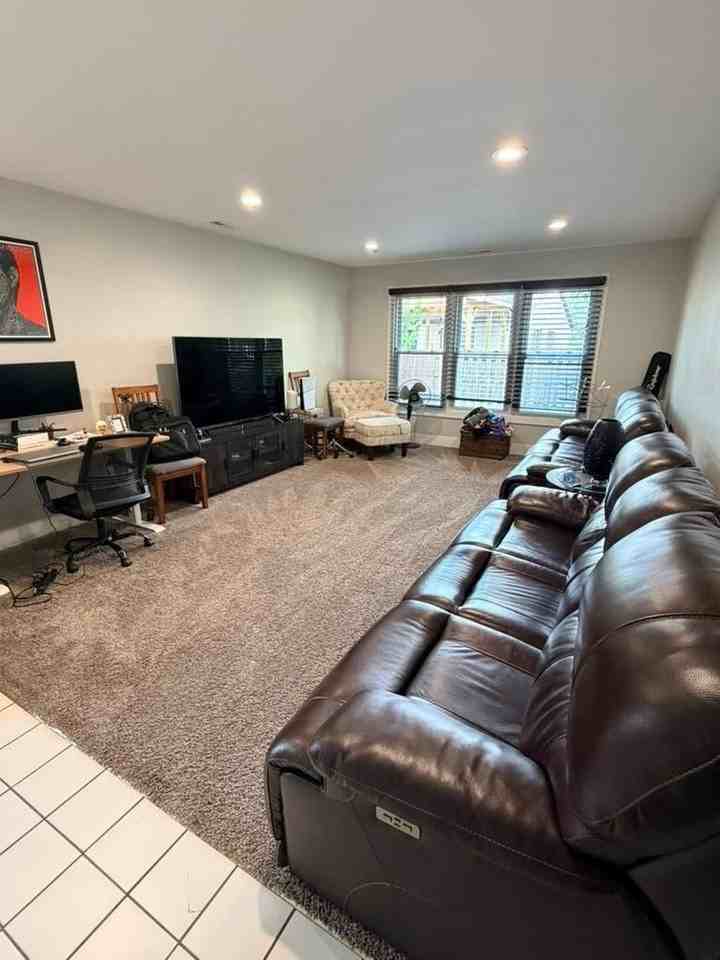 136 Appleby Dr - Photo 6 of 7