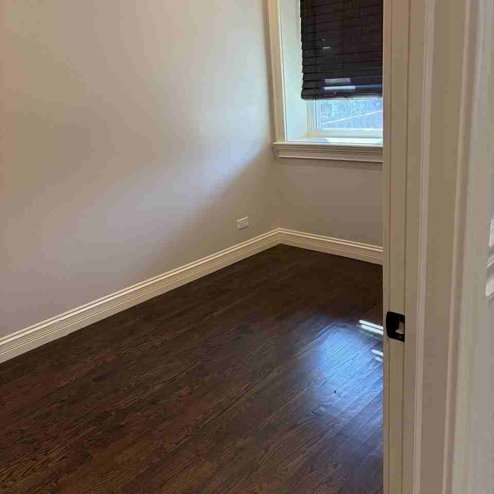 952 N Springfield Ave #1 - Photo 7 of 11
