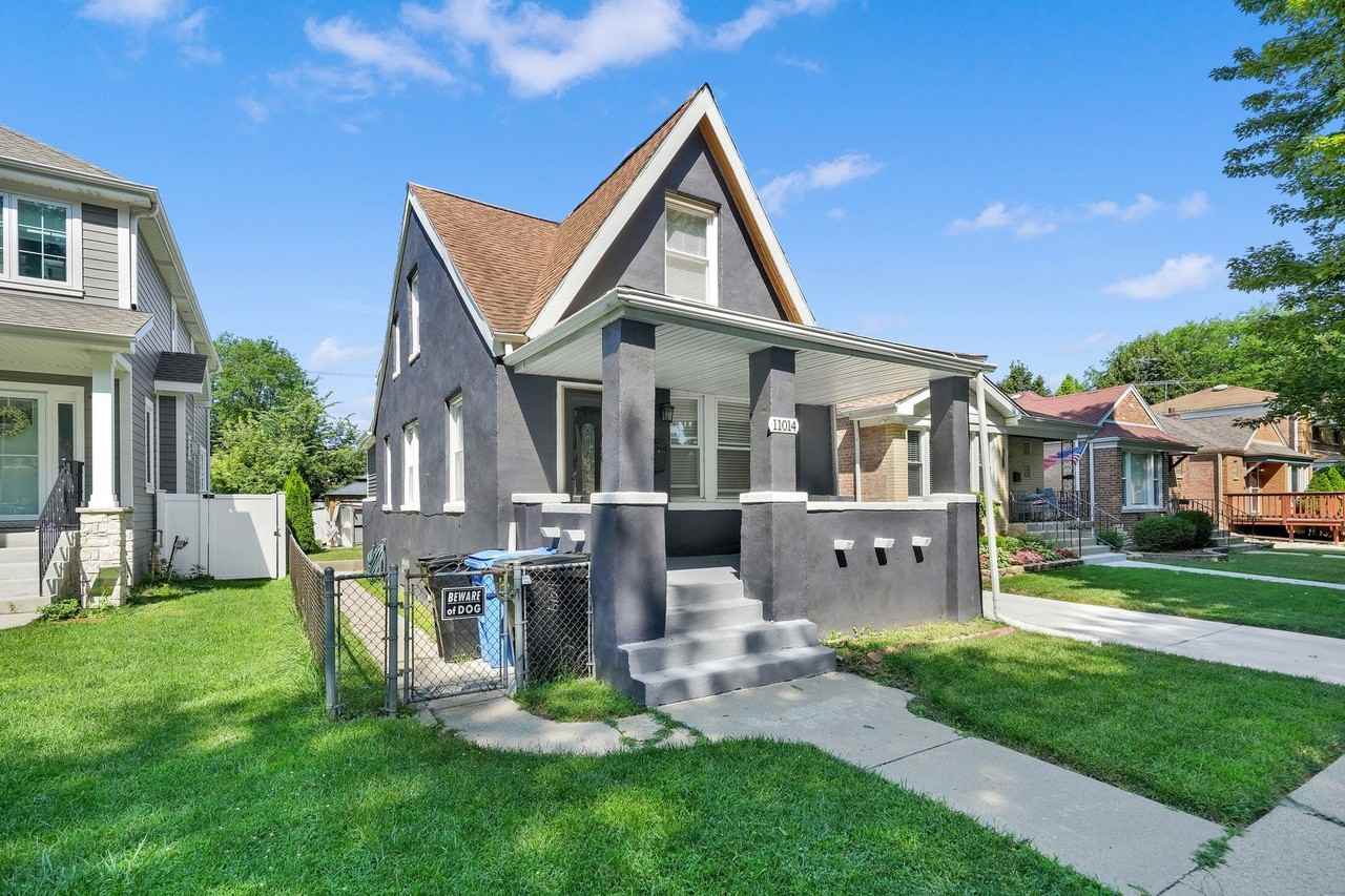 11014 S Washtenaw Ave - Photo 2 of 27